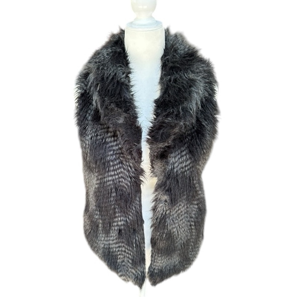 BB Dakota Black Speckled Gray Faux Fur Vest Cozy Soft Plush NWOT Small
